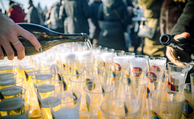 Doček u podne fotografije