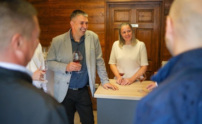 Obitelj Režek ugostila Predsjednika na Diplomatskoj berbi