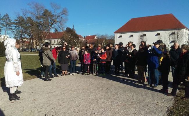 Održan besplatan stručni razgled grada povodom Međunarodnog dana turističkih vodiča 2017.
